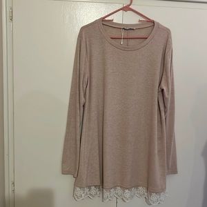 Oatmeal tunic with lace hem
